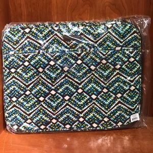 Vera Bradley Laptop Organizer in Rain Forest